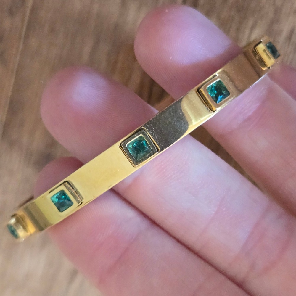 S&S 316L Gold Tone Stainless Steel Bangle Emerald Green Crystal Square Inset
